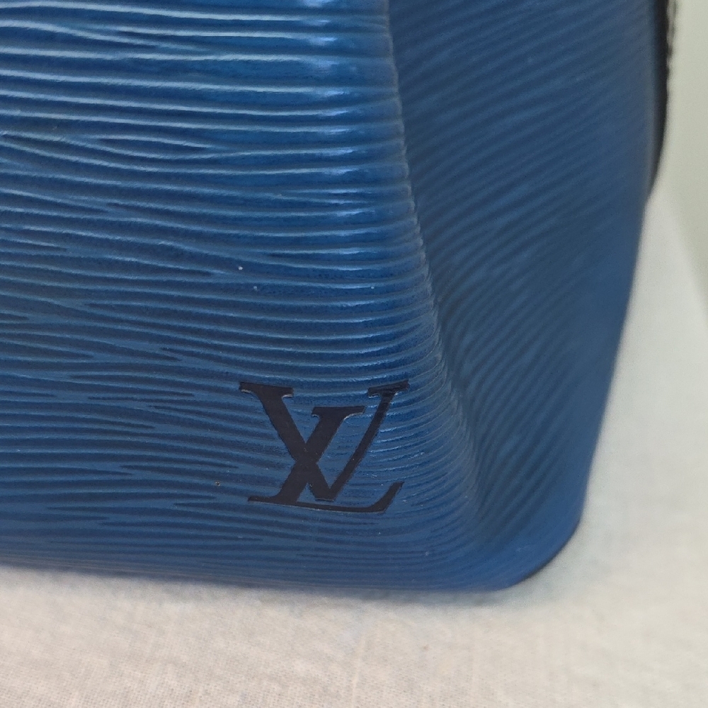 Louis Vuitton Epi Blue Bucket Bag With COA - Picture 2 of 15